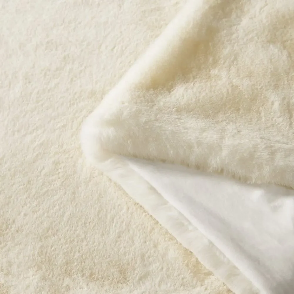 FRYE Luxe Faux Fur Throw 70”x60”